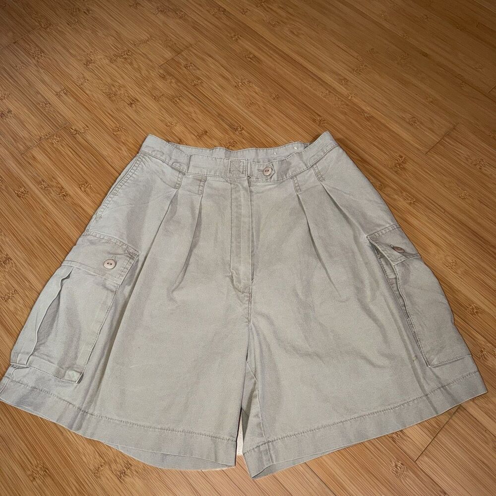 VTG Woolrich Pleated Front Cargo Shorts Womens 8 Khaki Sand High Waist Safari